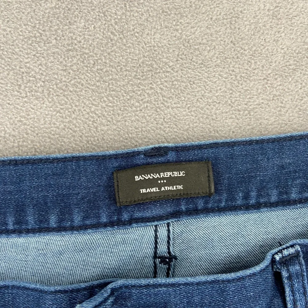Banana Republic Athletic Travel Straight Jeans Men 40x32 Blue Medium Wash Cotton